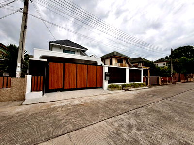 บ้านเดี่ยว พิพิธภัณฑ์ยางพารา  : บ้านเดี่ยวพูลวิลล่า – หมู่บ้านพาราไดซ์ฮิลล์ 2