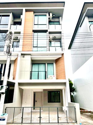 เช่าทาวน์โฮม ม.เกริก : ให้เช่าพรีเมียม เพลส พหลโยธิน-รามอินทรา (Premium Place Phaholyothin-Ramintra) ติดถนนเทพรักษ์ ใกล้Makroเทพรักษ์