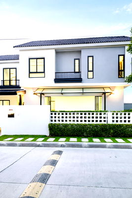 Houses for rent Bang Pu Industrial Estate : [For Rent] 2-Storey Detached House Japandi Style *fully furnished*📍Pimnara Srinakarin-Bangna | Near Mega Bangna 4 min.