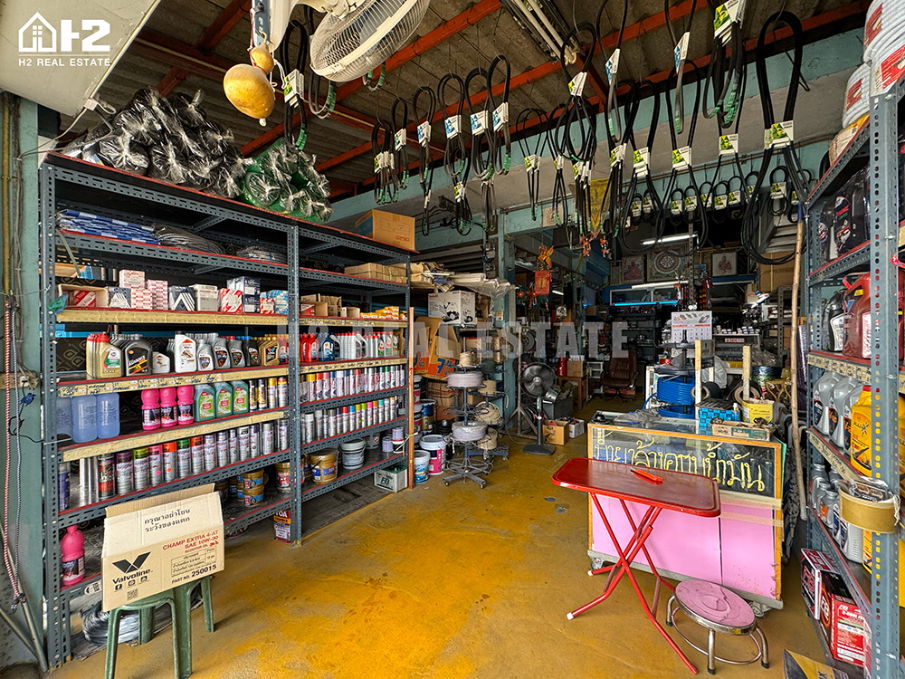 รูป ขาย/เซ้ง อาคารพานิชย์ 3.5 ชั้น ตรงข้ามวัดศรีวารีน้อย ใกล้สนามบินสุวรรณภูมิ ทำเลดีมากเหมาแก่การค้าขาย - รูปที่ 2/19