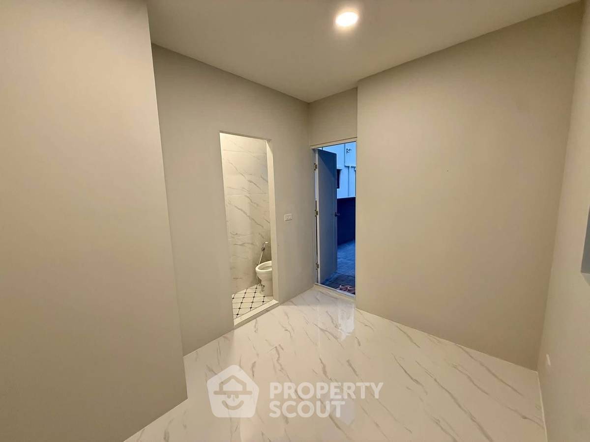 รูป บ้าน 4-ห้องนอน ที่ เซนโทร บางนา ใน บางแก้ว (ID 2664863) - รูปที่ 18/23