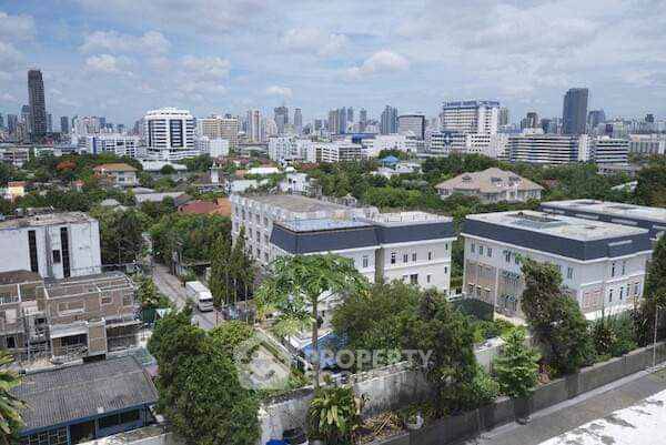 picture 2-BR Condo at Sun Palace Condominium in Bang Kapi (ID 2334324) - 8/9