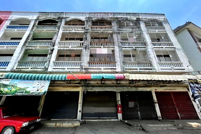 Shophouses for sale Lotus's north ratchapruek : FOR SALE  COMMERCIAL BUILDING PROPERTY  2310000 BAHT.