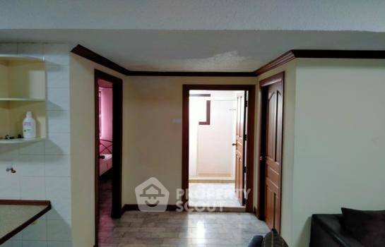 รูป คอนโด 2-ห้องนอน ที่ ศรีวรา แมนชั่น คอนโดมิเนียม 1 ใกล้ MRT ศูนย์วัฒนธรรมแห่งประเทศไทย (ID 821936) - รูปที่ 6/8