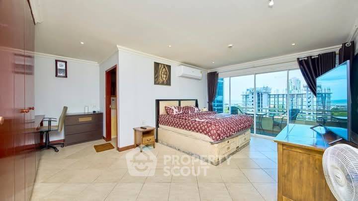 picture 3-BR Condo at Executive Residence II & IV close to Phratamnak (ID 2152515) - 14/24