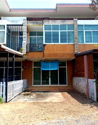 Shophouses for sale Satun : FOR SALE  COMMERCIAL BUILDING PROPERTY  2530000 BAHT.