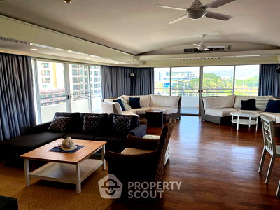 คอนโดให้เช่า : คอนโด 4-ห้องนอน ที่ เดอะรอยัล ปริ๊นเซส คอนโดมิเนียม ใน หนองแก (ID 2235578)