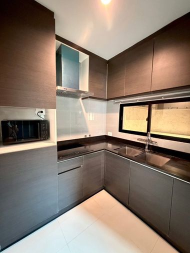 3-bed townhouse for rent, 230 sqm, 1 sq wah, Nirvana Define Srinakarin - Rama 9