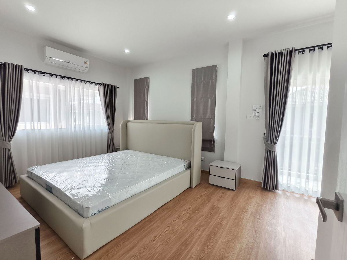 รูป บ้านใหม่ ตกแต่งเฟอร์นิเจอร์ พร้อมเข้าอยู่ 3.89 ล้านบาท ต้นเปา สันกำแพง จ.เชียงใหม่ - รูปที่ 21/25