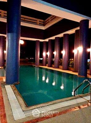 Condos for sale : 2-BR Condo at Sun Palace Condominium in Bang Kapi (ID 2334324)