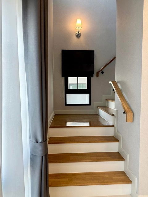 รูป MTR23 ให้เช่าบ้านหรูหลังใหญ่สุดในโครงการ Centro บางนา (เฟส 2) แต่งครบพร้อมอยู่ ใกล้ Mega Bangna และรร.นานาชาติชื่อดัง - รูปที่ 6/12