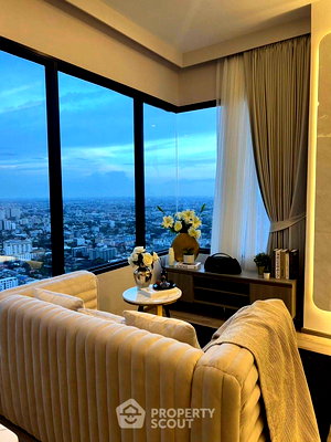 Condos for sale Soi Sukhumvit 71 : 2-BR Condo at Knightsbridge Prime Onnut near BTS On Nut (ID 2065784)