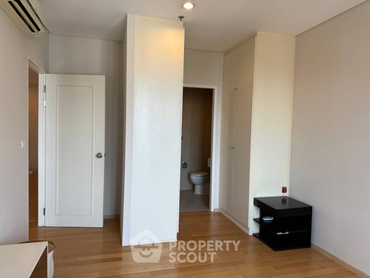 รูป คอนโด 2-ห้องนอน ที่ วิลล่า อโศก ใกล้ MRT เพชรบุรี (ID 2422598) - รูปที่ 12/13