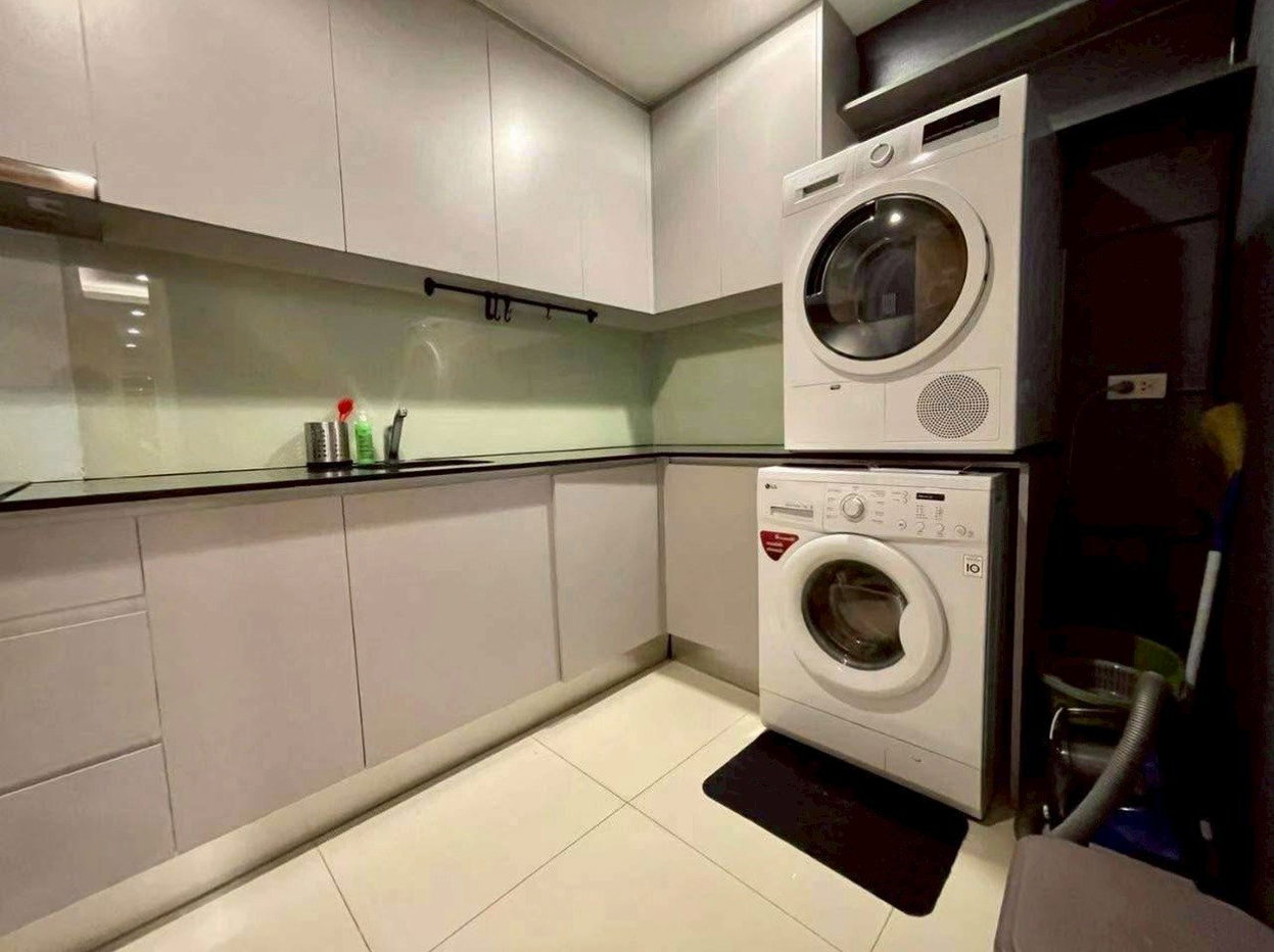 รูป LTHC14412 – Condo for Rent | 15 Sukhumvit Residences | 135 sqm | 4 Beds 2 Baths | Near BTS Asoke | 85K/Month - รูปที่ 3/11
