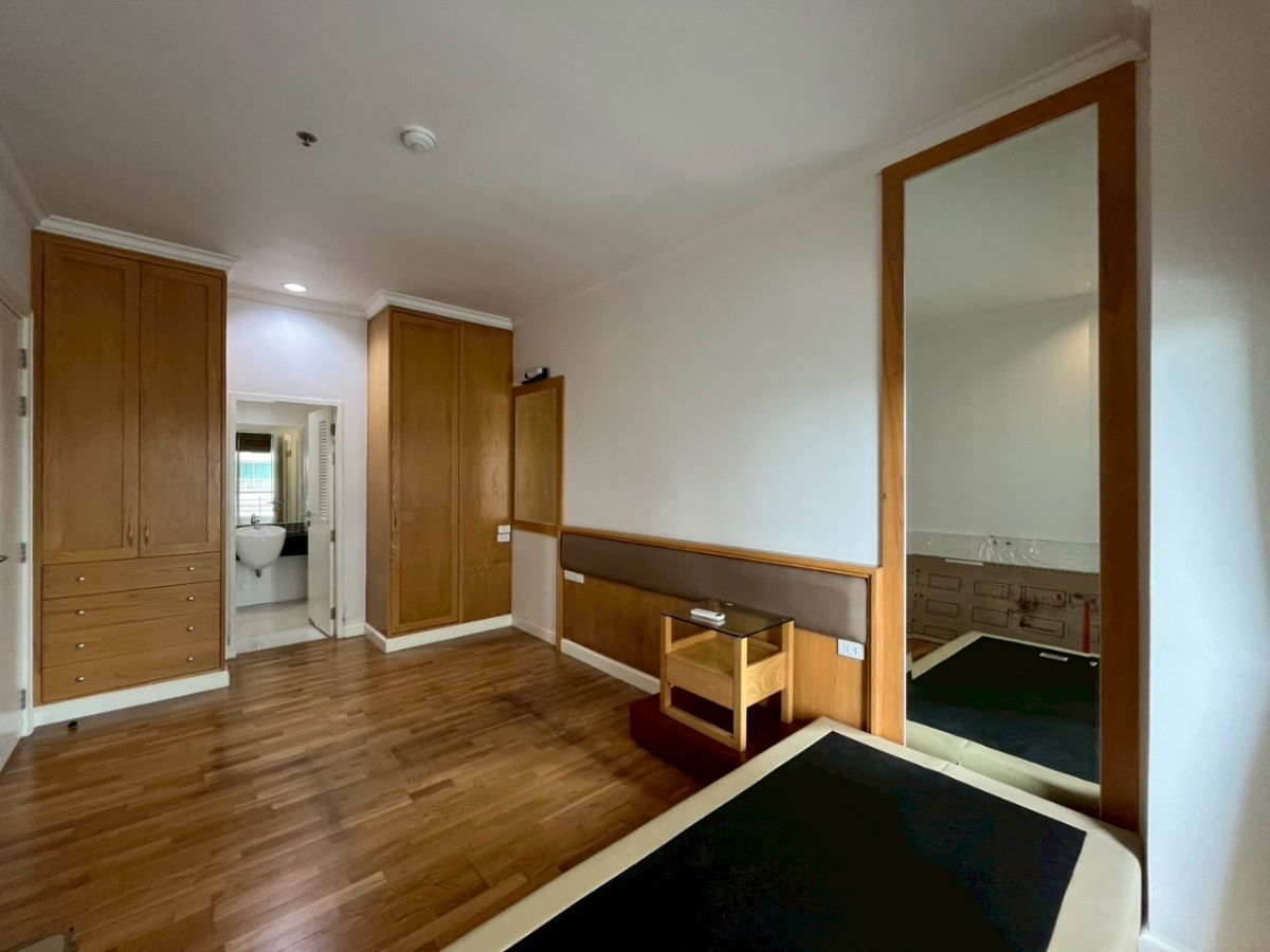 รูป ให้เช่า คอนโดห้องใหญ่ กว้าง 3 ห้องนอน บนถนนศรีนครินทร์ แยกกรุงเทพกรีฑา - รูปที่ 7/18