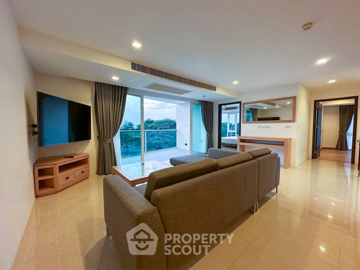 รูป คอนโด 2-ห้องนอน ที่ เอเลแกนซ์ แอท โคซี่ บีช พัทยา ใกล้ ถนนพระตำหนัก พัทยา (ID 2575165) - รูปที่ 3/19