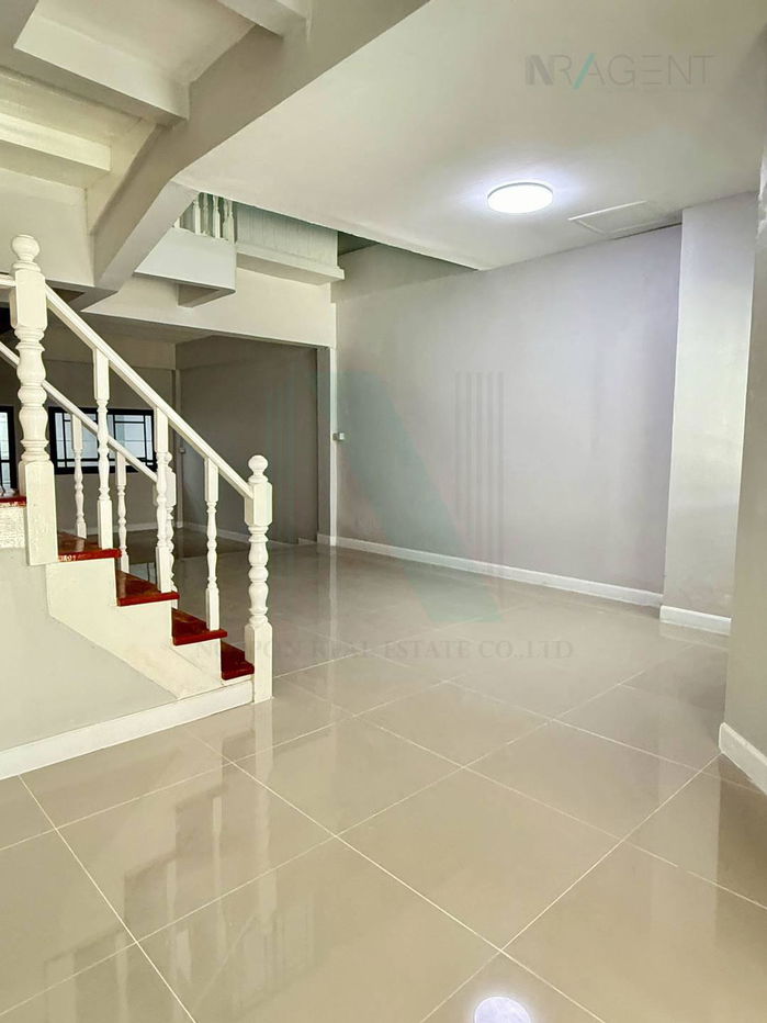 รูป ขายทาวน์เฮาส์ โครงการ บัวทองธานี 2 ชั้น 3 ห้องนอน 2 ห้องน้ำ - รูปที่ 3/8