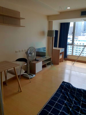 คอนโดให้เช่า : 🎉 ให้เช่าคอนโด เดอะ เทรนดี้ คอนโดมิเนียม อาคาร 1 ชั้น 10 สตูดิโอ ขนาด 35.00 ตรม ใกล้ BTS สถานีนานา