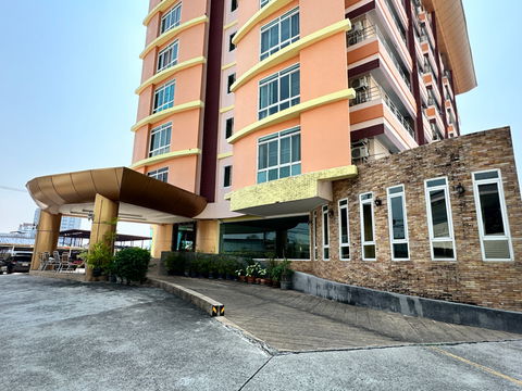 Condo for rent at Carpidiem, city center, 5,500 THB/month. Beautiful and comfortable room at a low price.