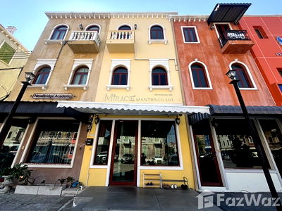 Townhouses for rent Bangkok : 2 Bedroom Townhouse for rent at Venice Di Iris Watcharapon 5552432