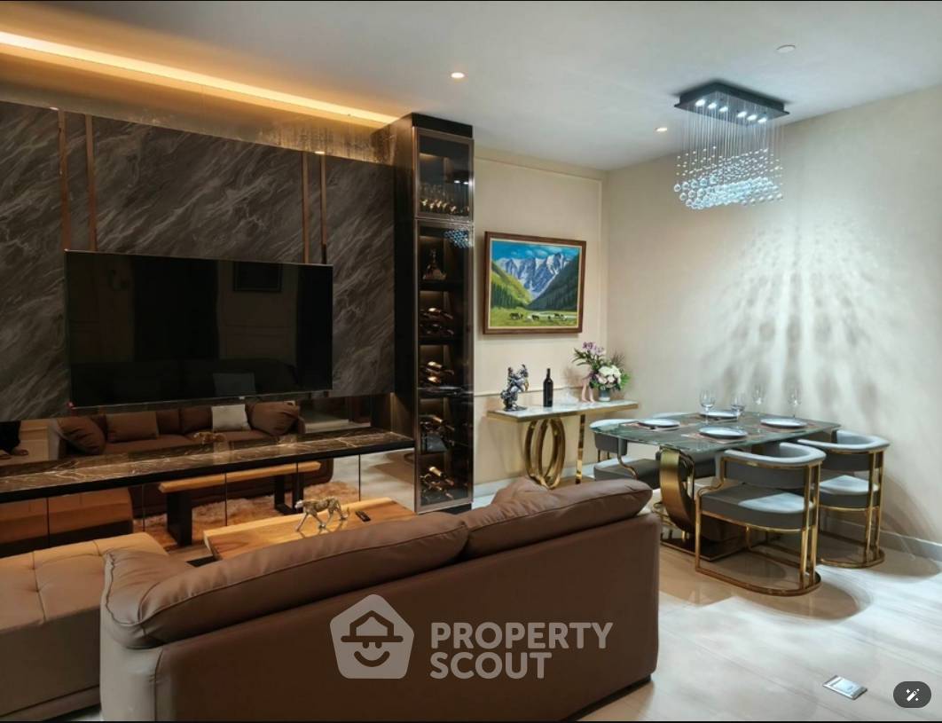 picture 2-BR Condo For Rent At Supalai Icon Sathon, Near MRT Silom (ID 2671259) - 3/10