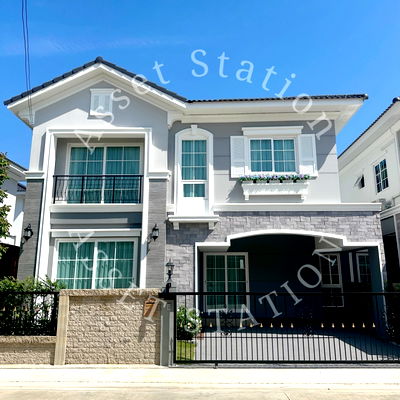 Houses for rent Tesco Lotus Srinakarindra : 🏠 Luxurious detached house in Golden Neo Sukhumvit–Lasalle project. Spacious area, fully furnished and ready to move in ✨
