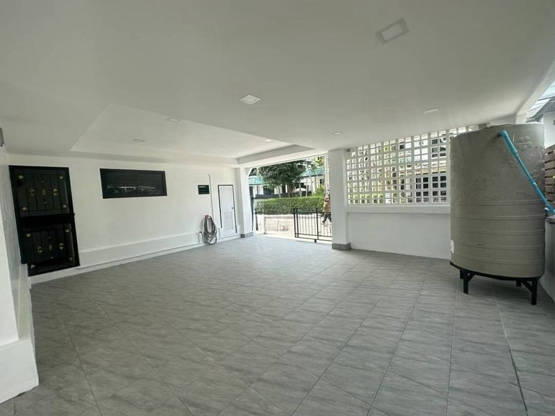 รูป 4 Bedroom House for Sale in Na Jomtien Pattaya - รูปที่ 3/12