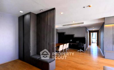 คอนโด ถนนเพลินจิต : คอนโด 3-ห้องนอน ที่ ไฮด์ สุขุมวิท 13 คอนโดมิเนี่ยม ใกล้ BTS นานา (ID 2592213)