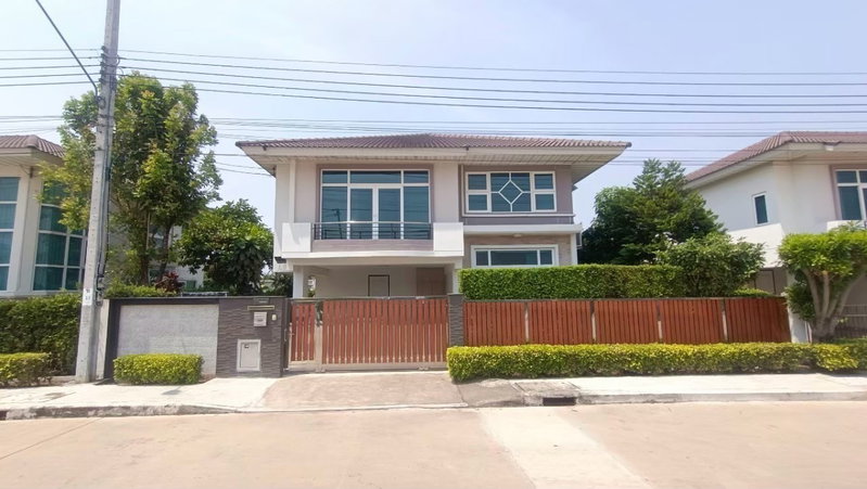 ขายบ้านเดี่ยว : ขายบ้านเดี่ยวมือสอง ศุภาลัยวิลล์ เพชรเกษม 69  (Supalai Ville Phetkasem 69) เนื้อที่ 63.5 ตร.ว. ใกล้รถไฟฟ้า MRT สถานีหลักสอง และ BTS สถานีบางหว้า