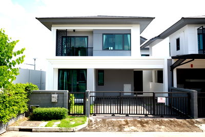 เช่าบ้านเดี่ยว ม.ราชพฤกษ์ : ให้เช่า  แกรนด์บริทาเนีย ราชพฤกษ์ พระราม 5 