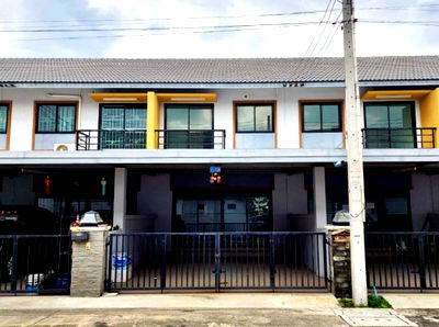 ทาวน์โฮม พานทอง ชลบุรี : BB13658 ขายทาวน์เฮาส์ หมู่บ้าน บ้านโชติกา ทาวน์โฮม ซอย เทศบาล 3 ถนน ศุขประยูร ตำบล หนองตำลึง อำเภอ พานทอง จังหวัด ชลบุรี