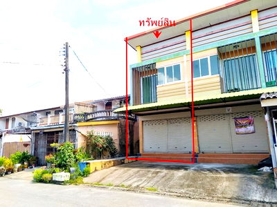 Shophouses for sale Satun : FOR SALE  COMMERCIAL BUILDING PROPERTY  3190000 BAHT.