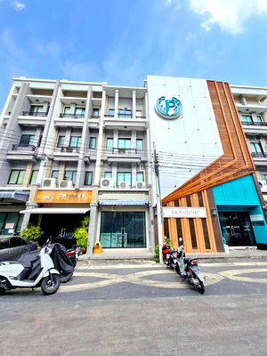 เช่าอาคารพาณิชย์ ถนนหทัยราษฎร์ : ให้เช่า  โฮมออฟฟิศ 4 ชั้น ถนนรามอินทรา109(พระยาสุเรนทร์)