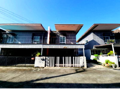 ทาวน์โฮม พานทอง ชลบุรี : BB13741 ขายทาวน์เฮาส์ หมู่บ้าน กานต์สินี วิลล์ 2 ถนน บ้านบ่อ ตำบล หนองตำลึง อำเภอ พานทอง จังหวัด ชลบุรี