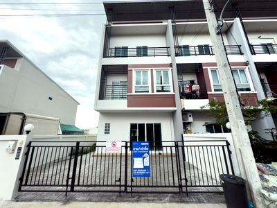 เช่าทาวน์โฮม ถนนบางกรวย-ไทรน้อย : ให้เช่า สิวารัตน์ วิลเลจ-ชัยพฤกษ์ 