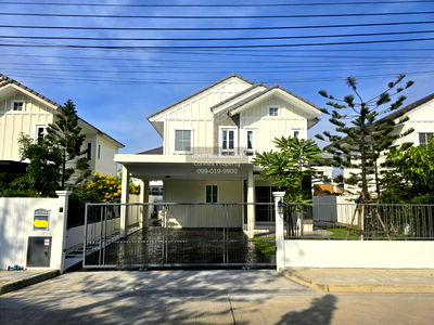 Houses for rent Mega Bangna : For Rent House , Villaggio 2 Srinakarin - Bangna , Bang Kaeo , Bang Phli , Samut Prakarn , CX-146673 ✅ Live chat with us ADD LINE @connexproperty ✅