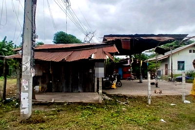 Houses for sale Lopburi : FOR SALE  HOUSE PROPERTY  330000 BAHT.