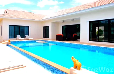 Houses for sale Chonburi : 4 Bedroom Villa for sale at Santa Maria Village  13327