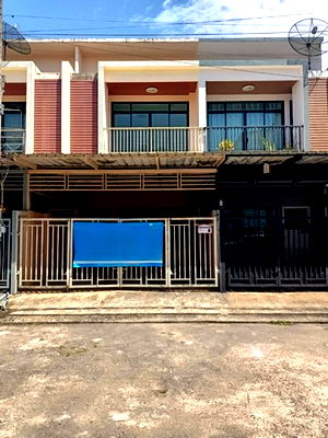 Townhouses for sale Hat Yai Songkhla : FOR SALE  TOWNHOUSE PROPERTY  2640000 BAHT.