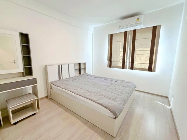 รูป ทาวน์โฮม 2 ชั้นให้เช่า 3 นอน ม.รามคำแหง วิทยาเขตบางนา อินดี้2 บางนา-รามคำแหง2 3 น้ำ ใกล้ เมกาบางนา 2 กม. .พร้อมเฟอร์ฯครบ - รูปที่ 6/8