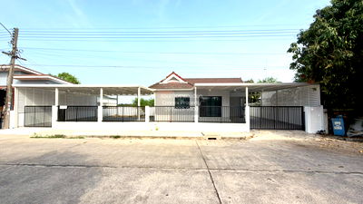 Houses for sale Pathumthani : For Sale House , Baan Keang Klong 2 , Bueng Sanan , Thanyaburi , Pathum Thani , CX-146835 ✅ Live chat with us ADD LINE @connexproperty ✅