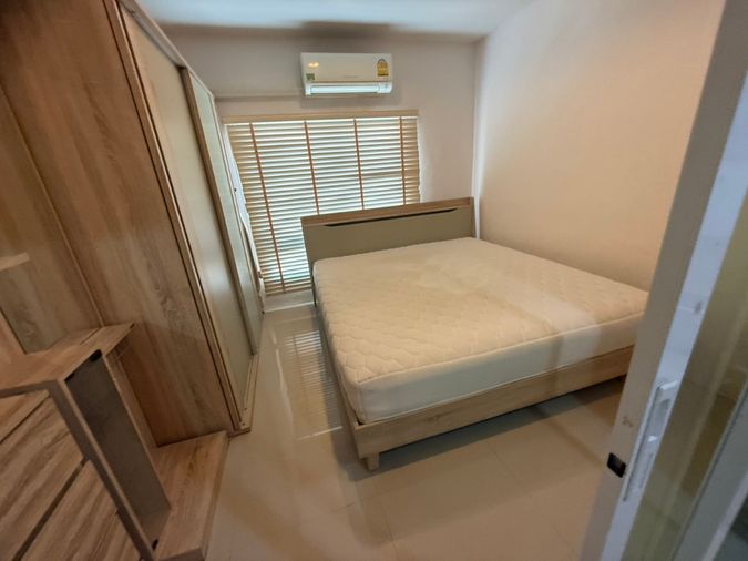 อมตะคอนโด Amata Condoตึก 1 ชั้น 8 ห้องมุม ขนาด 32 ตร.ม. ห้องอยู่ใกล้ทางเข้า-ออก สะดวกสุดๆ