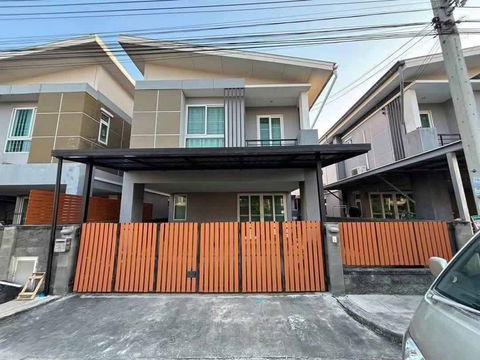 Twin house for rent in The Grand Thaisomboon 3 Village, near Khlong Sam, Khlong Luang, Pathum Thani.