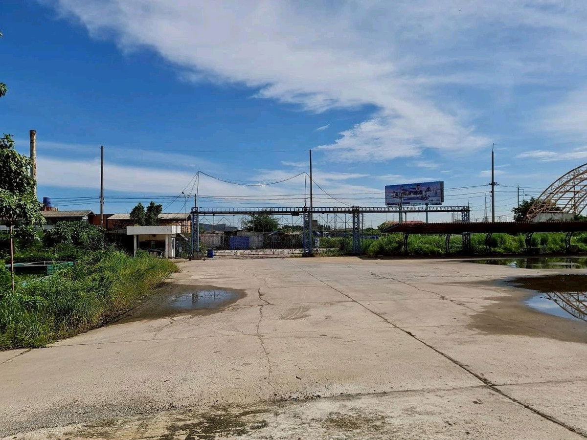 รูป ขายที่ดินพร้อมโรงงานติดถนนพระราม 2 สายธนบุรี-ปากท่อ สมุทรสาคร ขนาด 93-3-61 ไร่ - รูปที่ 9/10