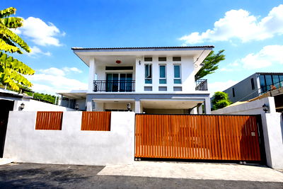 เช่าบ้านเดี่ยว เกษตร : 🏡✨ ให้เช่าบ้านเดี่ยว 2 ชั้น  ใกล้รถไฟฟ้าสายสีเหลือง เพียง 700 ม. ✨