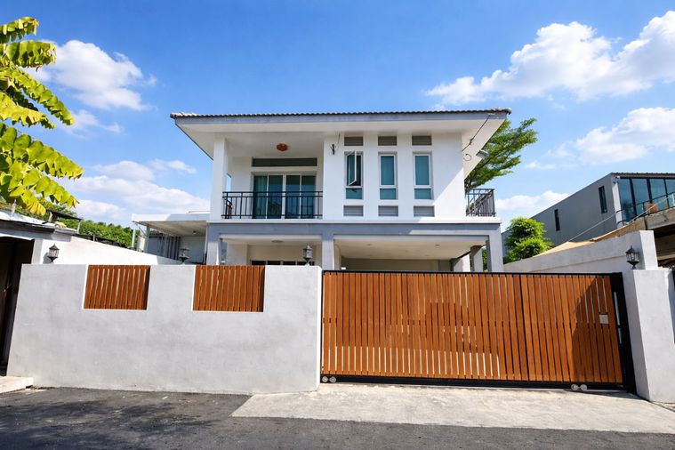 🏡✨ ให้เช่าบ้านเดี่ยว 2 ชั้น  ใกล้รถไฟฟ้าสายสีเหลือง เพียง 700 ม. ✨