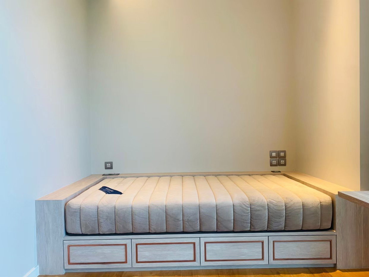 รูป LTH7617 – Sindhorn Tonson FOR RENT 2 beds 2 baths size 106 Sq.M. Nearby BTS Phloen Chit station ONLY 140k/Month - รูปที่ 6/8