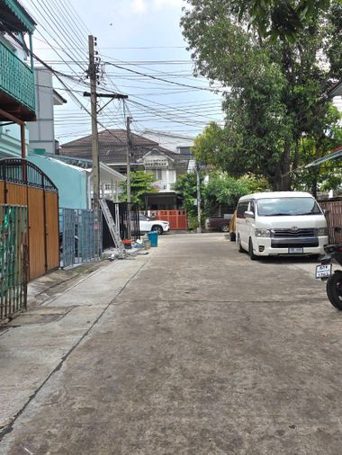 ขายทาวน์โฮม 2 ห้องนอน 80 ตร.ม. 16 ตร.ว. ซิลค์ทาวน์ สายไหม