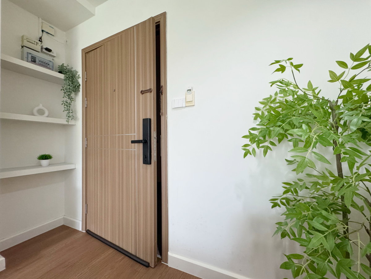 For rent: Royal Place Condo on the Bypass Road, near the Lotus Samkong–Kathu intersection. Fully furnished with electrical appliances. - image 3