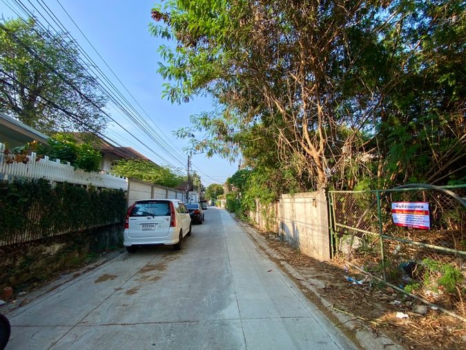 Land for sale, 105 sq wah, Din Daeng